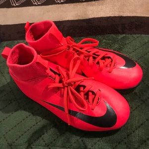 Indoor soccer shoes